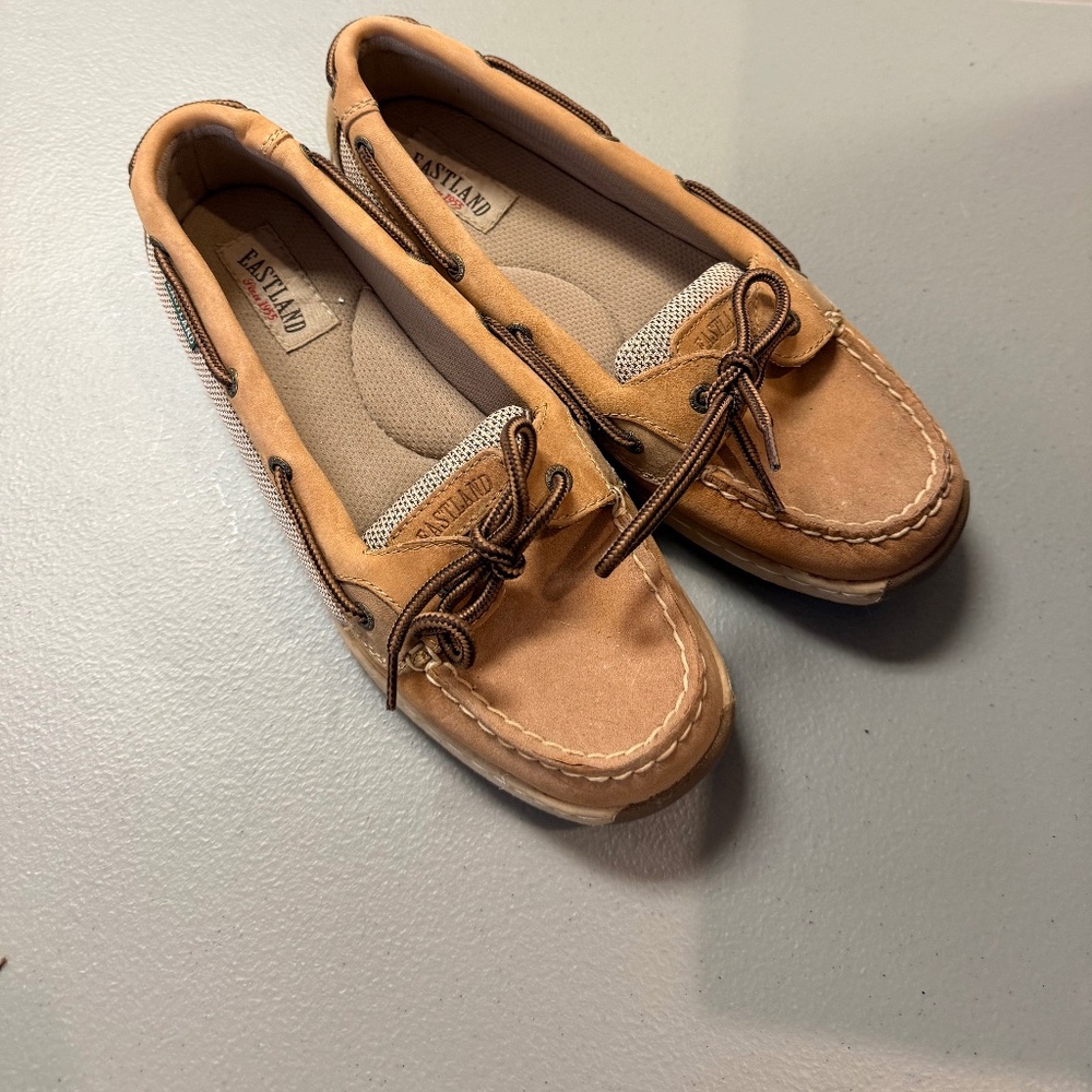 Eastland boat shoes 9 1/2 wides